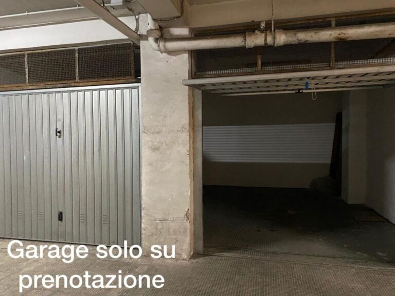 La Dimora di Vesta Yellow Room a Lecce per 2 ospiti