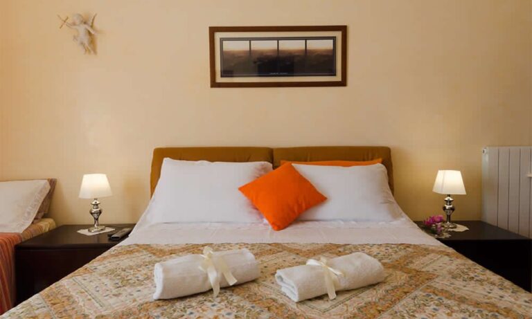 L'ANTICA RIMESSA Bed & Breakfast - Lecce Camera ORO per 3 adulti