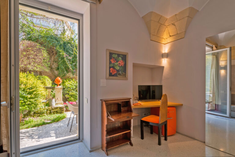 Dimora Storica Lecce centro Muratore 4 stanze con piscina nel cuore del centro storico 1064043 HDR 768x513