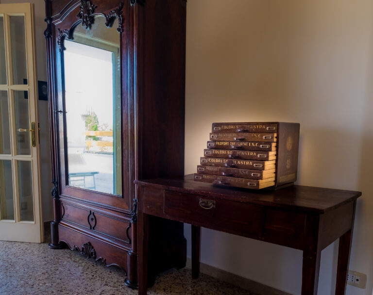 CAMERA QUADRUPLA PRIMO PIANO CAMERA QUADRUPLA PRIMO PIANO