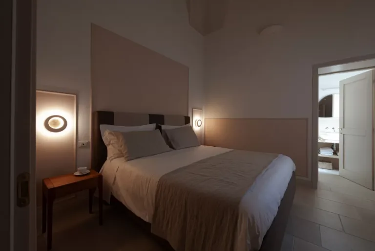 1736182527129 768x513