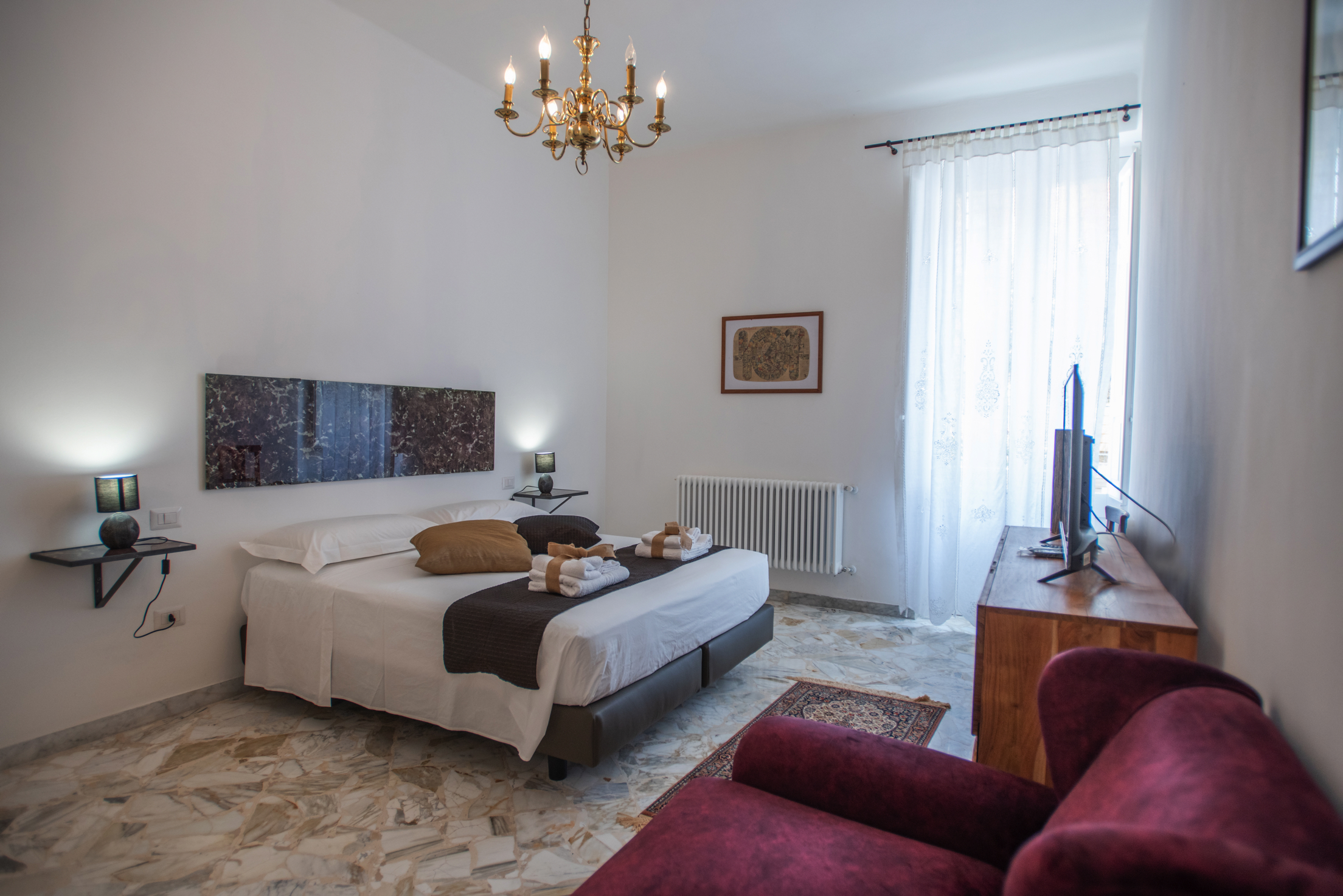 Donna Rosa Camera Matrimoniale nella Dimora Liberty a Surbo a 4 min da Lecce DONNA ROSA BELLA