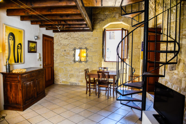 Appartamento Idomeneo con Terrazzo nel Centro di Lecce DSC8802 14 768x513