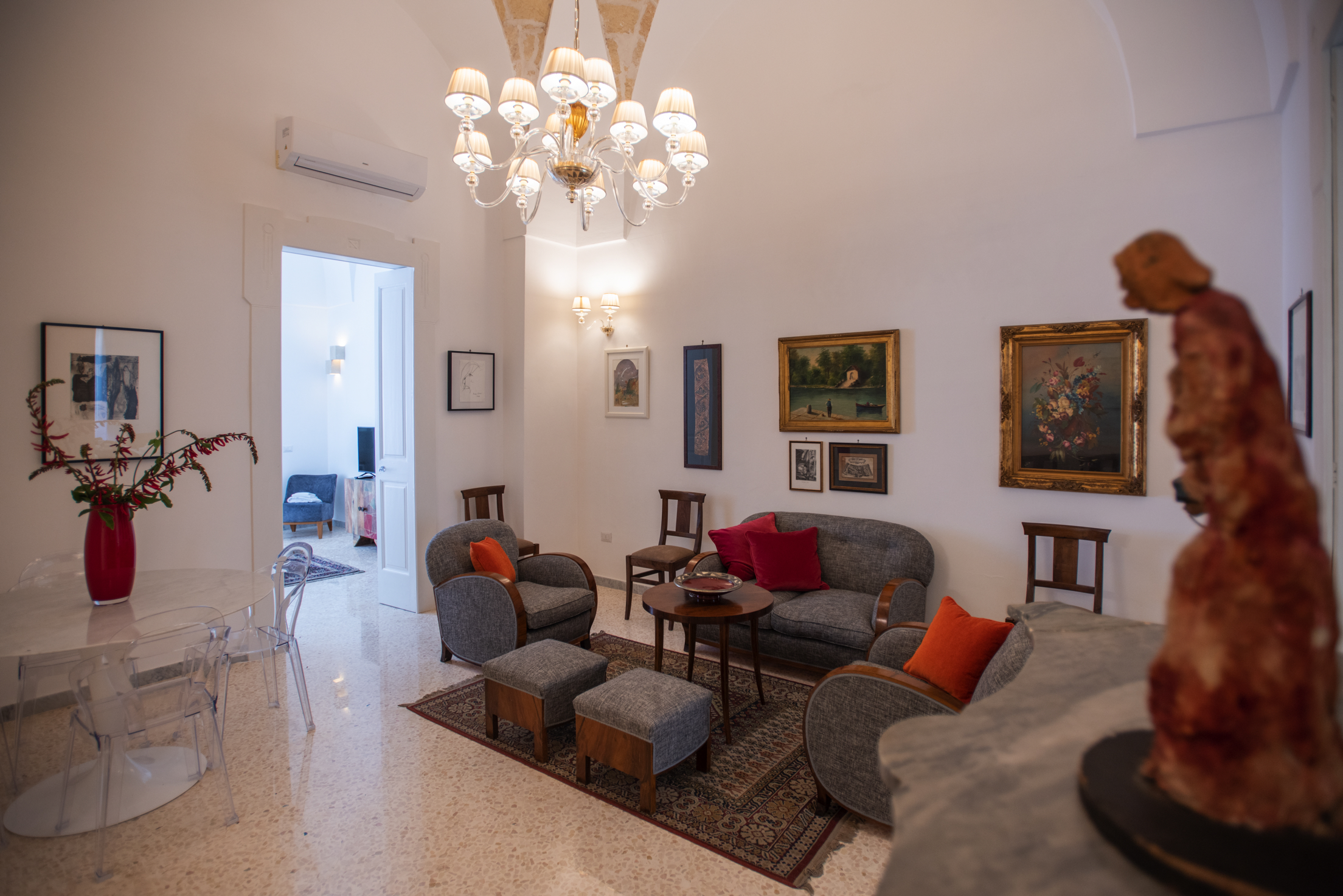 SALOTTO DI QUINTA DONNA EVELINA