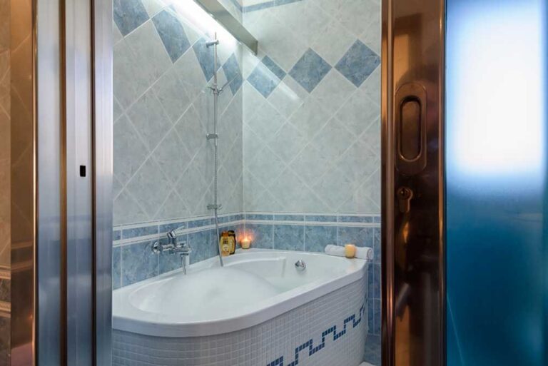 ANTICA RIMESSA Bed & Breakfast - Lecce Camera Arancio per 2 ospiti camera arancio 3 768x513