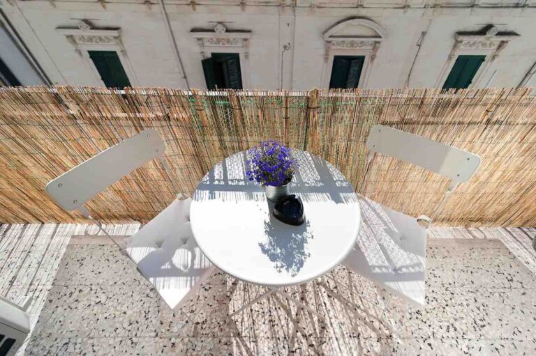 Casa Mamma Elvira Apartment 1 in the Heart of Lecce wand1 7 768x511